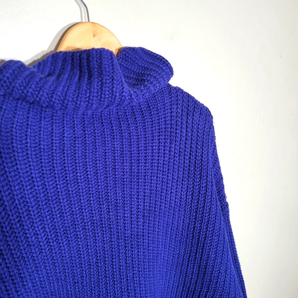 Free People Navy Sweater - Picture 4 of 10